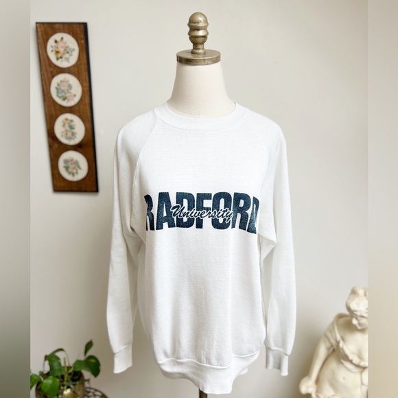 Vintage Tops - Vintage Radford University Thin White Sweatshirt